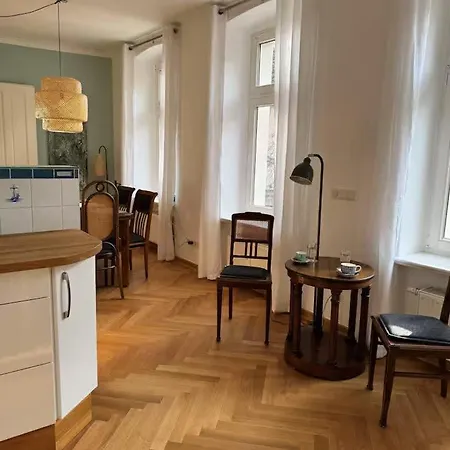Real Price 250 Per Night, Read Host Profile # Spacious And Stylish, Quiet Yet - Enjoy! *