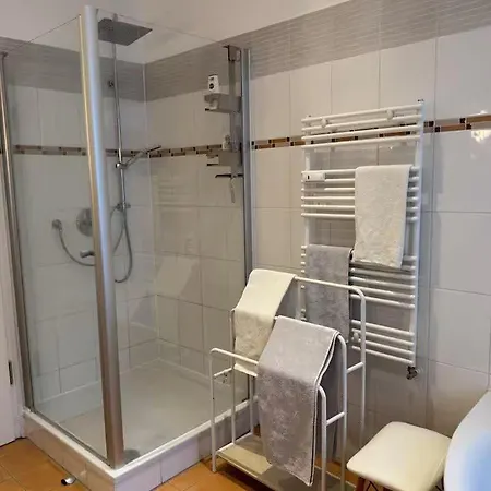 Apartment Real Price 250 Per Night, Read Host Profile # Spacious And Stylish, Quiet Yet - Enjoy!