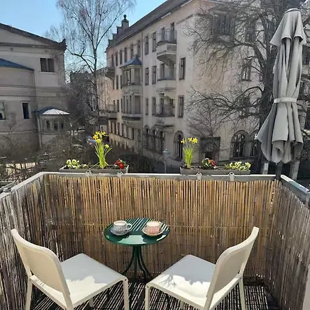 Apartment Real Price 250 Per Night, Read Host Profile # Spacious And Stylish, Quiet Yet - Enjoy! Berlin